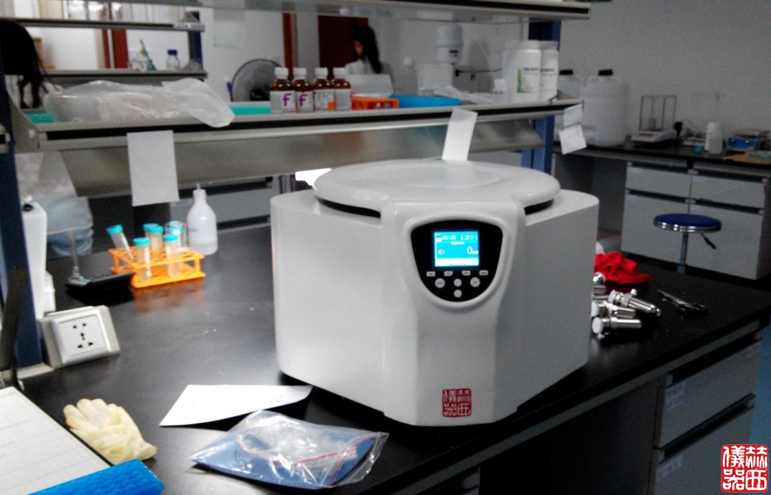 艾賽生物技術(shù)實(shí)驗室,赫西儀器,離心機